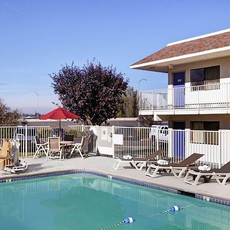 Motel 6-Troutdale, Or - Portland East Exteriör bild